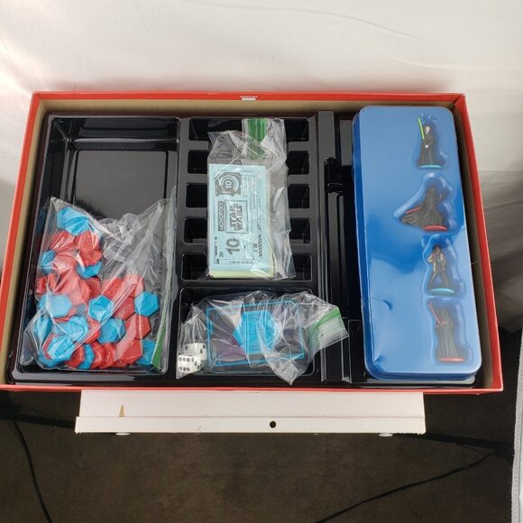 Disney Hasbro Star Wars Monopoly Game - Picture 2 of 3